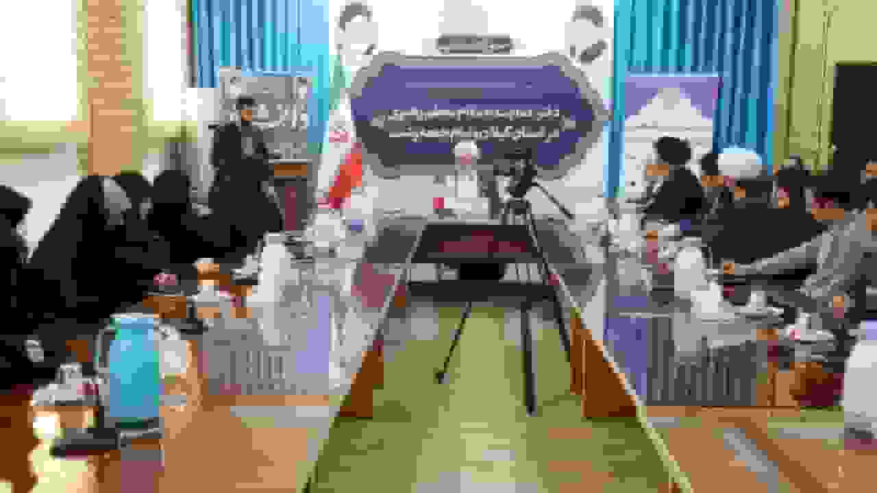 دیدار نماینده ولی فقیه در گیلان با دانشجویان