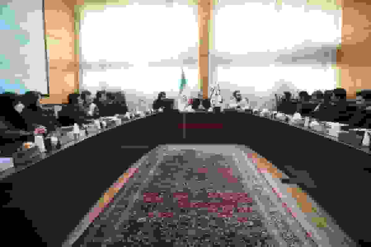 خضریان: فاصله حوزه سیاست خارجی با وضعیت مطلوب