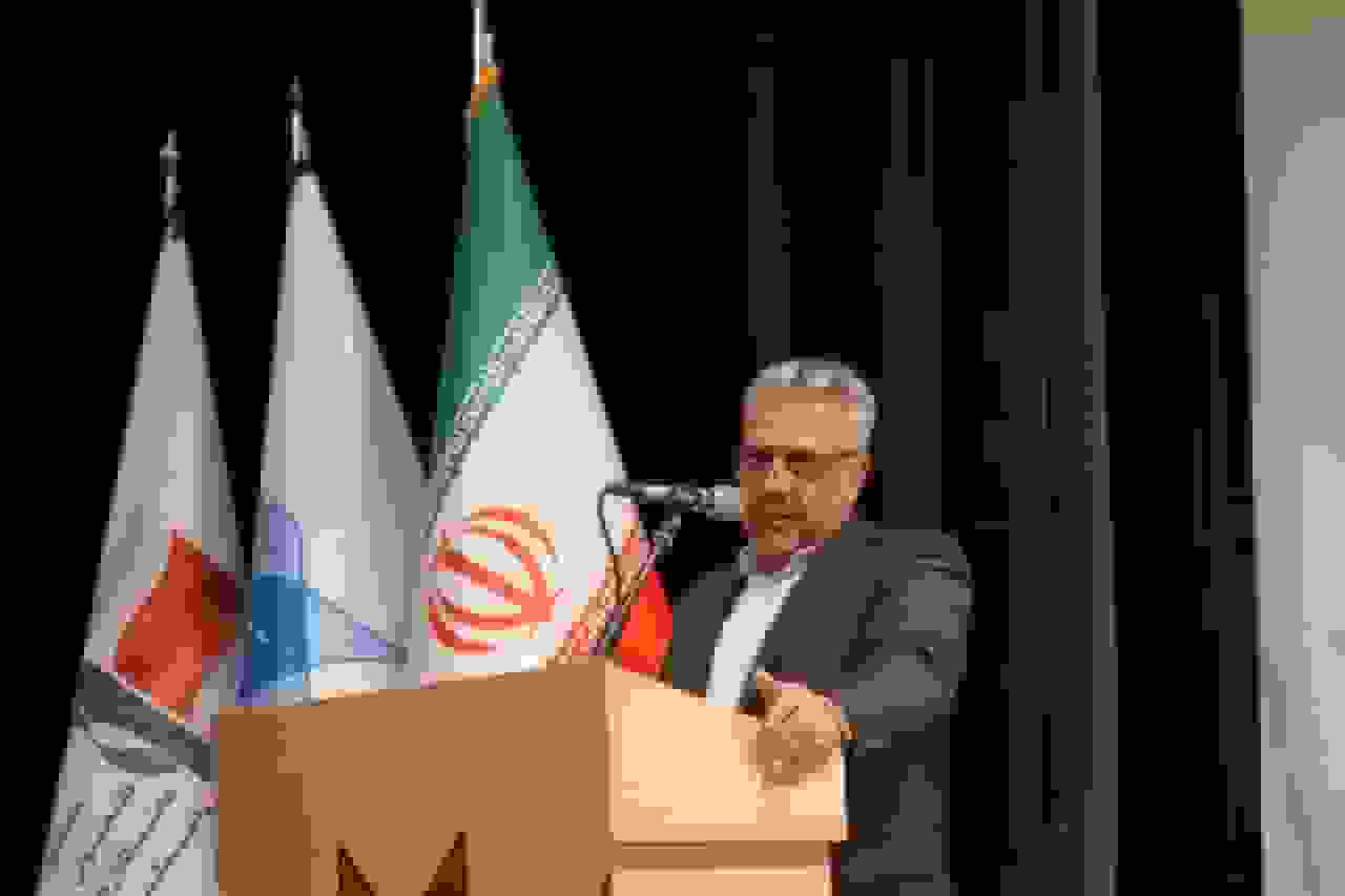 رئیس دانشگاه آزاد کرج: دانشجویان قلب زنده دانشگاه و آینده کشور هستند