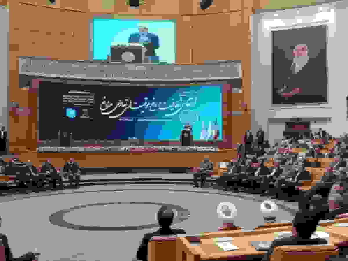 عارف: شفافیت زیرساخت عقلانیت در حکمرانی است