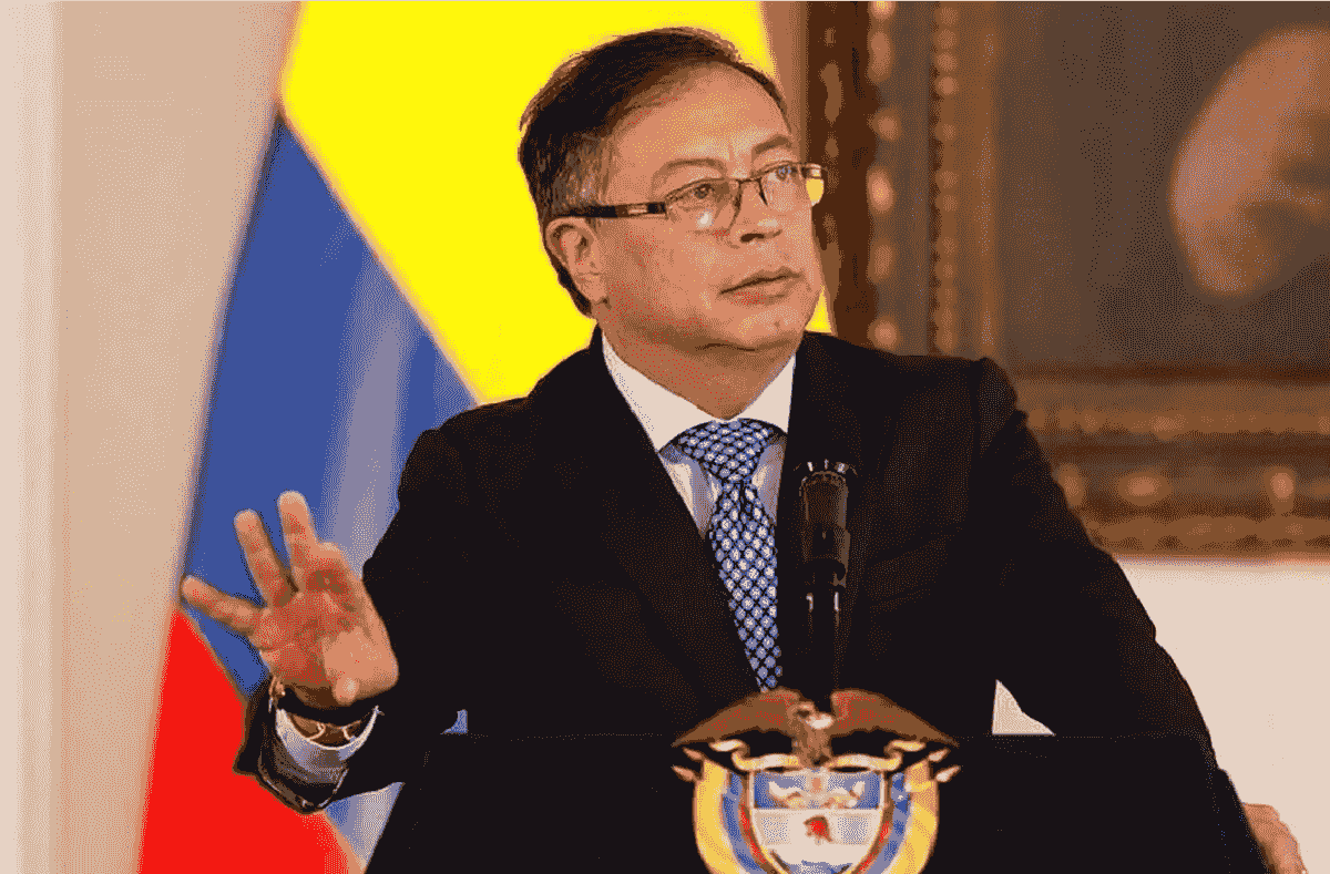 رئیس‌جمهور کلمبیا مارکو روبیو را به توطئه برای زندانی کردن خود متهم کرد