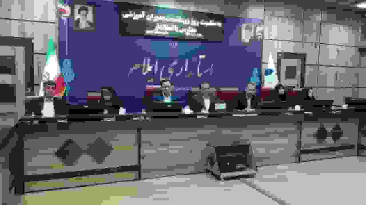 استاندار ایلام: زنان محور پیشرفت و سلامت جامعه‌اند