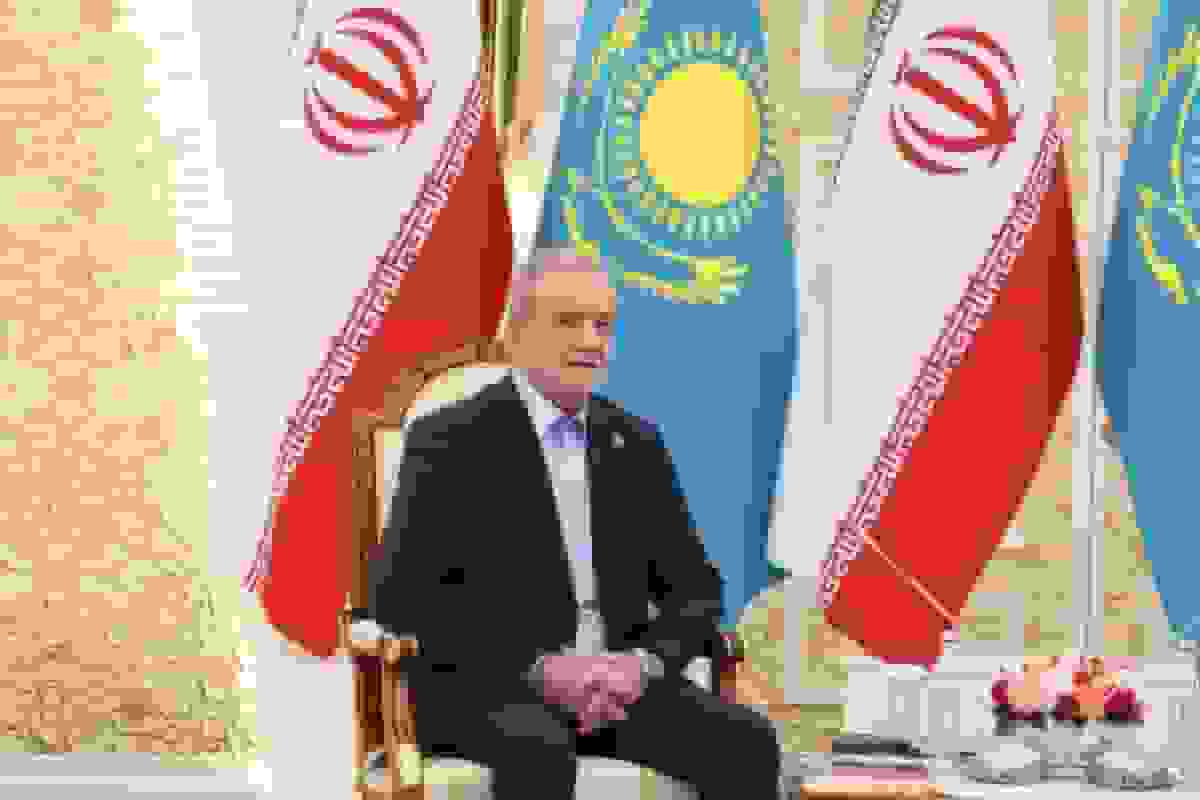 اعطای دکترای افتخاری دانشگاه بین‌المللی نظربایف به رئیس‌جمهور ایران