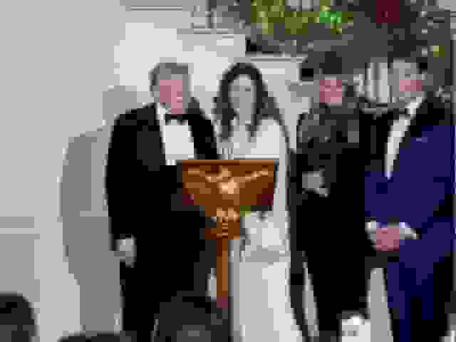 کاخ سفید چگونه بانداژ روی دست ترامپ را توجیه کرد؟