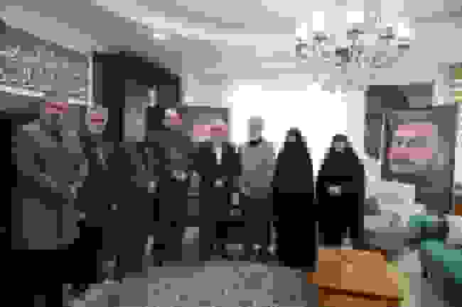 اوحدی: شهدا حتی در عالم معنا نسبت به خانواده خود دغدغه دارند/ خانواده شهدا بهترین معلمان راه هدایت و صداقت هستند