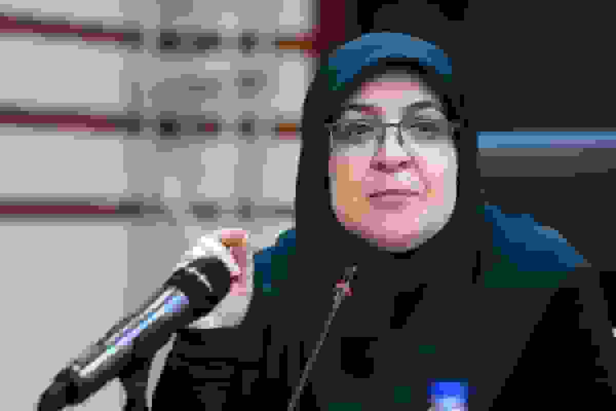 مهاجرانی: دختران و زنان با مدال‌های طلا، نقره و برنز گل کاشتند