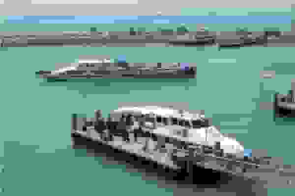 توقف ترددهای دریایی و لغو پروازها در هرمزگان به‌دلیل شرایط نامساعد جوی