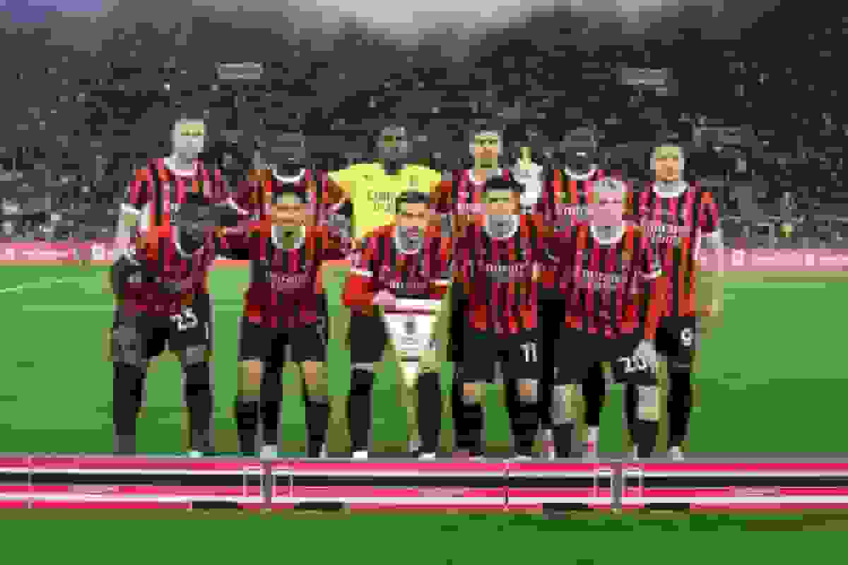 گل اول بولونیا توسط اورسلینی از روی نقطه پنالتی در دقیقه ۳۵