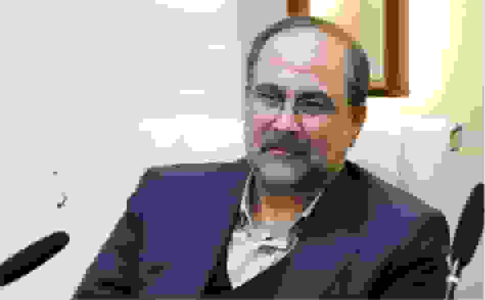 مخبر: علوم انسانی برای دیده‌شدن باید با جهان گفت‌وگو کند