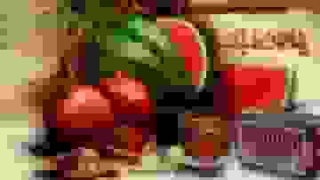 میرطاهر مظلومی و نادر سلیمانی مهمان شب یلدا در رادیو