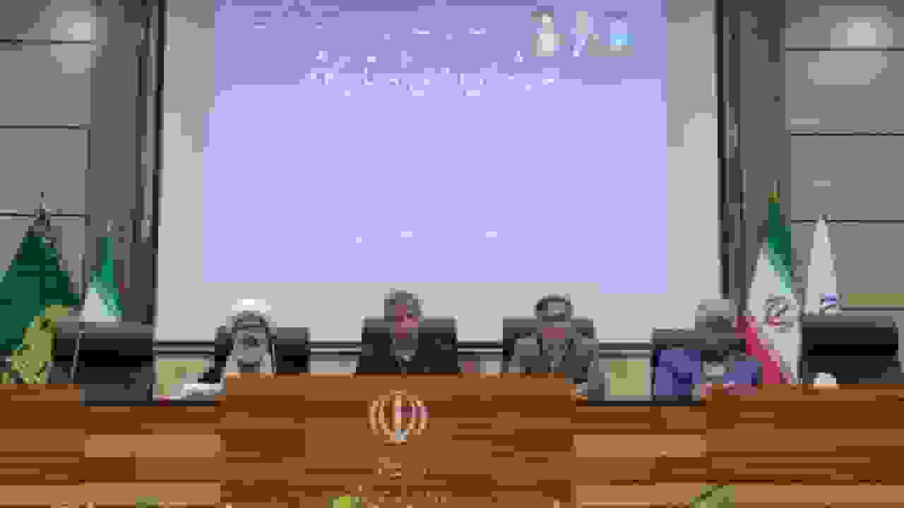 حفظ اشتغال موجود اولویت اصلی دولت در شرایط اقتصادی