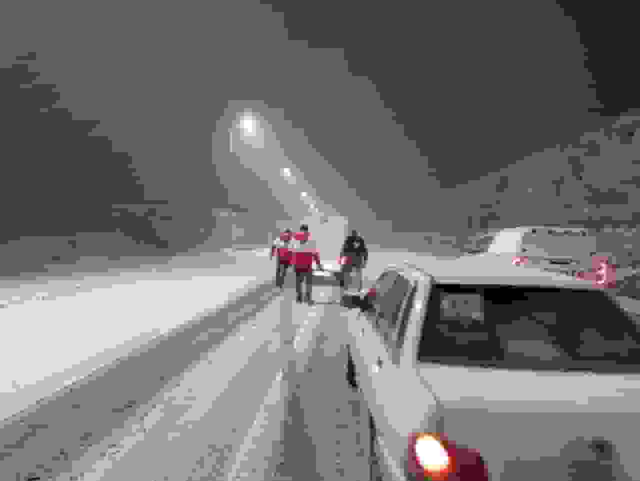 رهاسازی ۵۰۰ خودرو گرفتار در کولاک خراسان شمالی