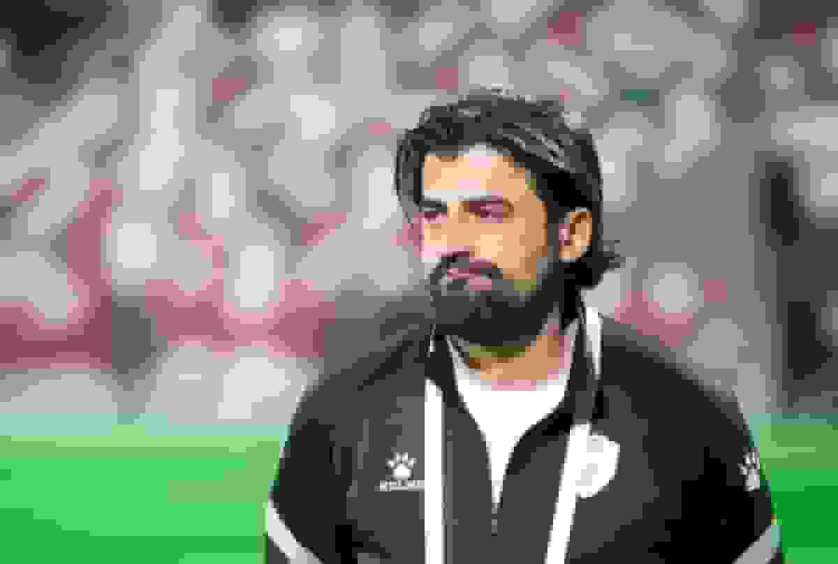 سرمربی الوصل: “گوگل‌مپ” ما را به اشتباه انداخت/ نفوذ به دفاع استقلال سخت بود