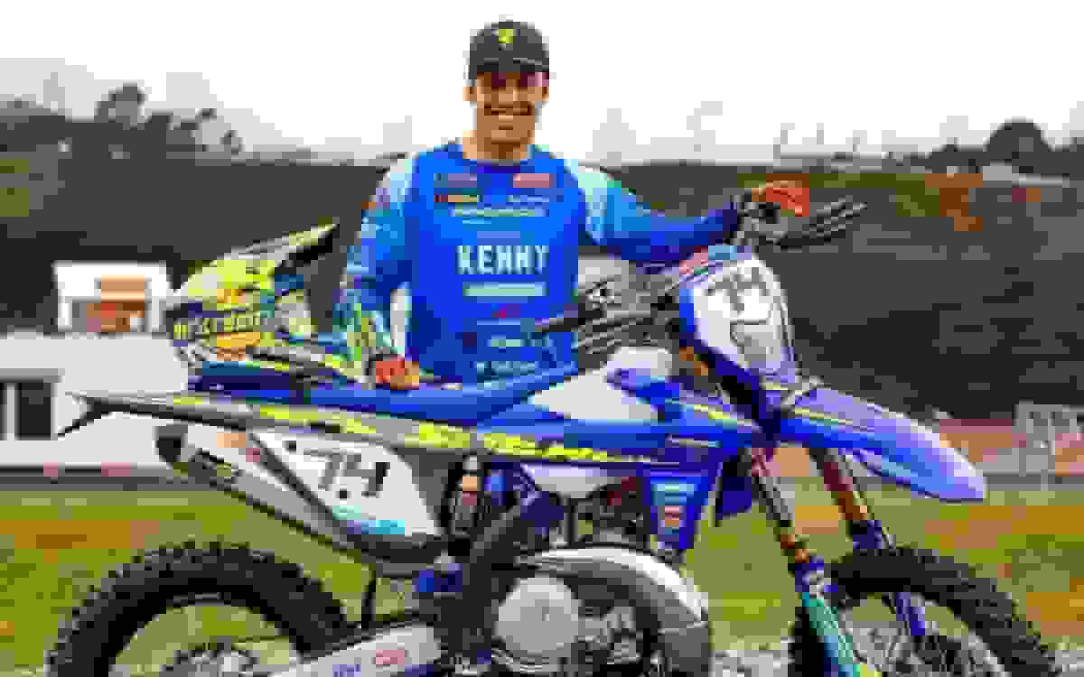 ستاره موتورسواری جهان وارد ایران شد