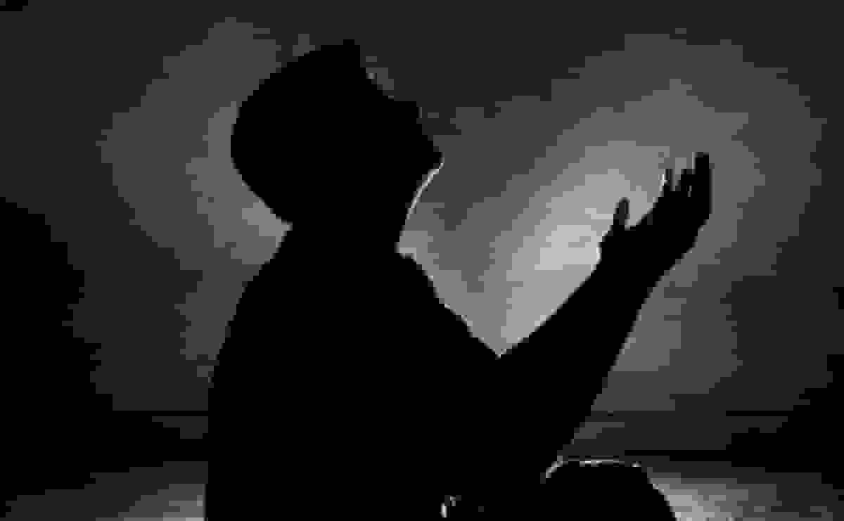 نماز استغفار برای وسعت رزق و رفع مشکلات