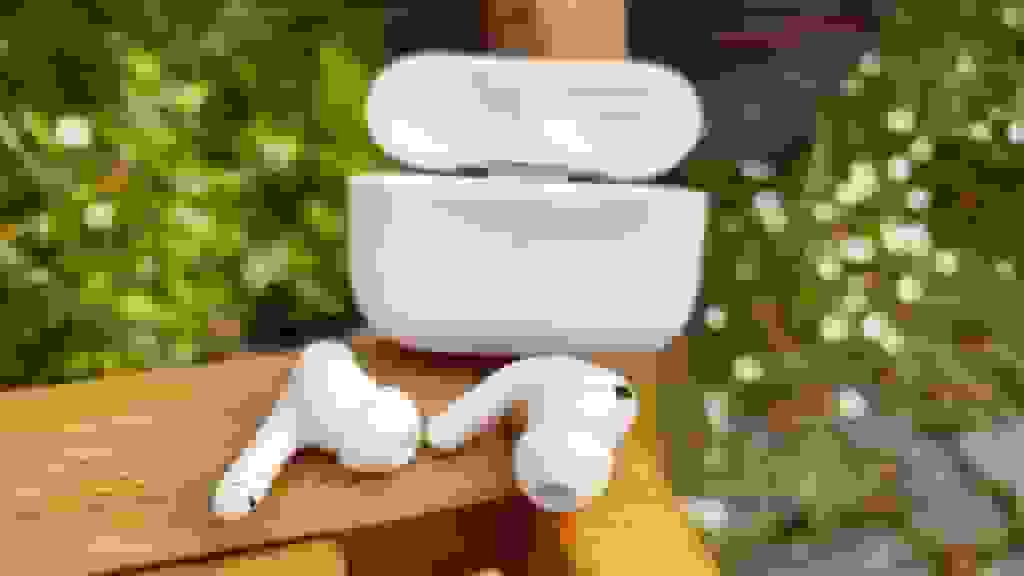 لرزش ایرپاد پرو ۴ با دوربین‌های کوچک برای درک محیط اطراف