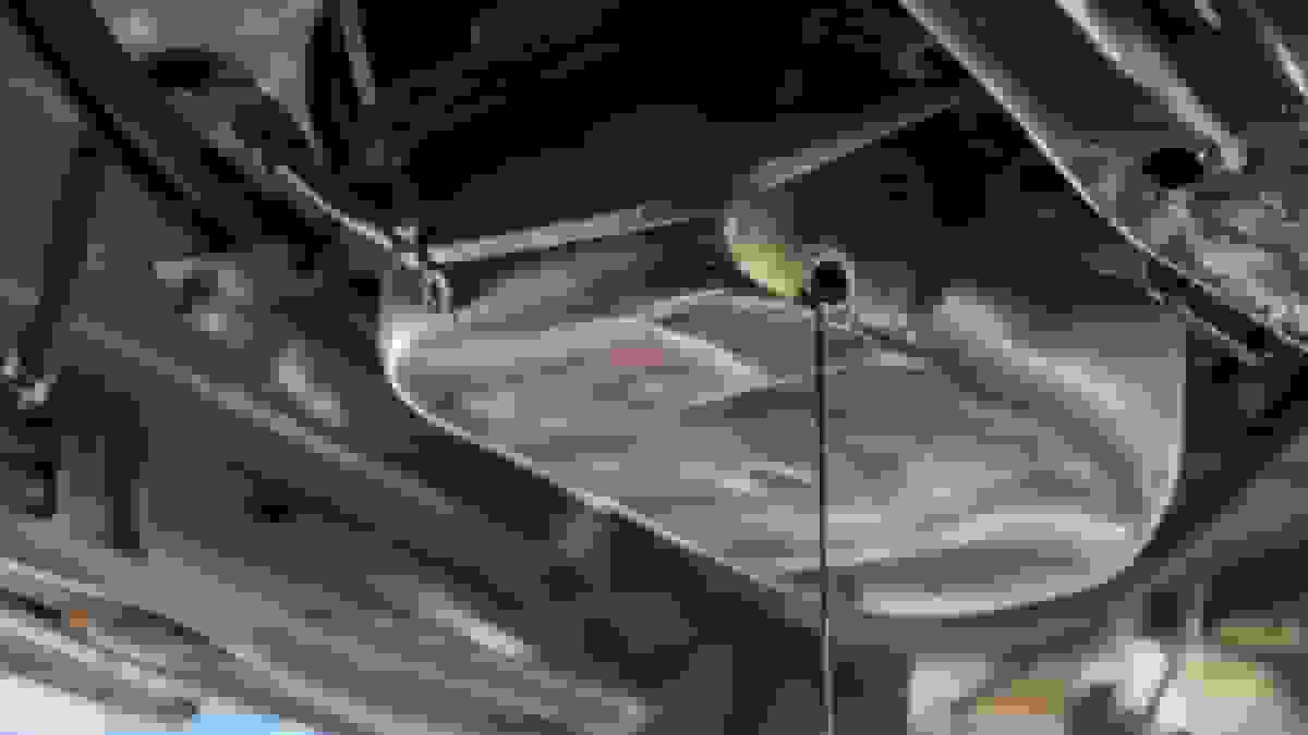 کارتل ماشین چیست؟ بررسی کامل خرابی و ترکیدن کارتل خودرو + روش تعمیر