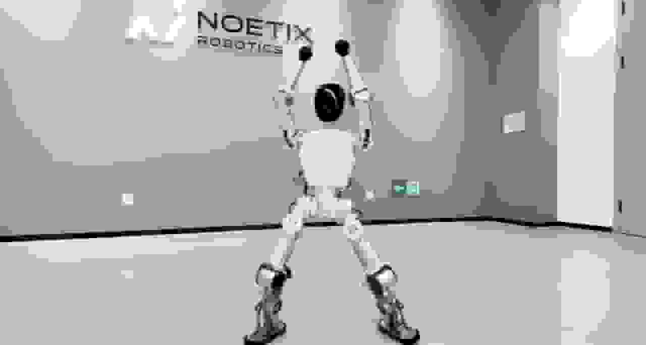 ربات انسان‌نمای 1400 دلاری Bumi با قابلیت رقصیدن معرفی شد