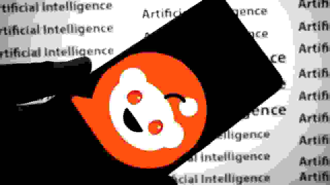 شکایت ردیت از پرپلکسیتی به دلیل سرقت داده برای هوش مصنوعی