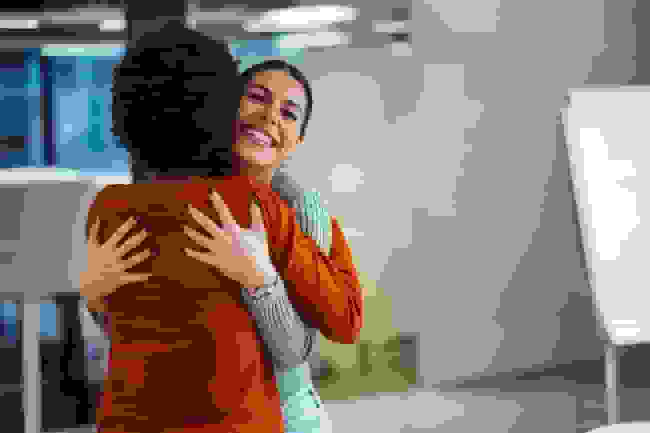 تأثیر بغل‌کردن در مقابله با استرس و سرماخوردگی