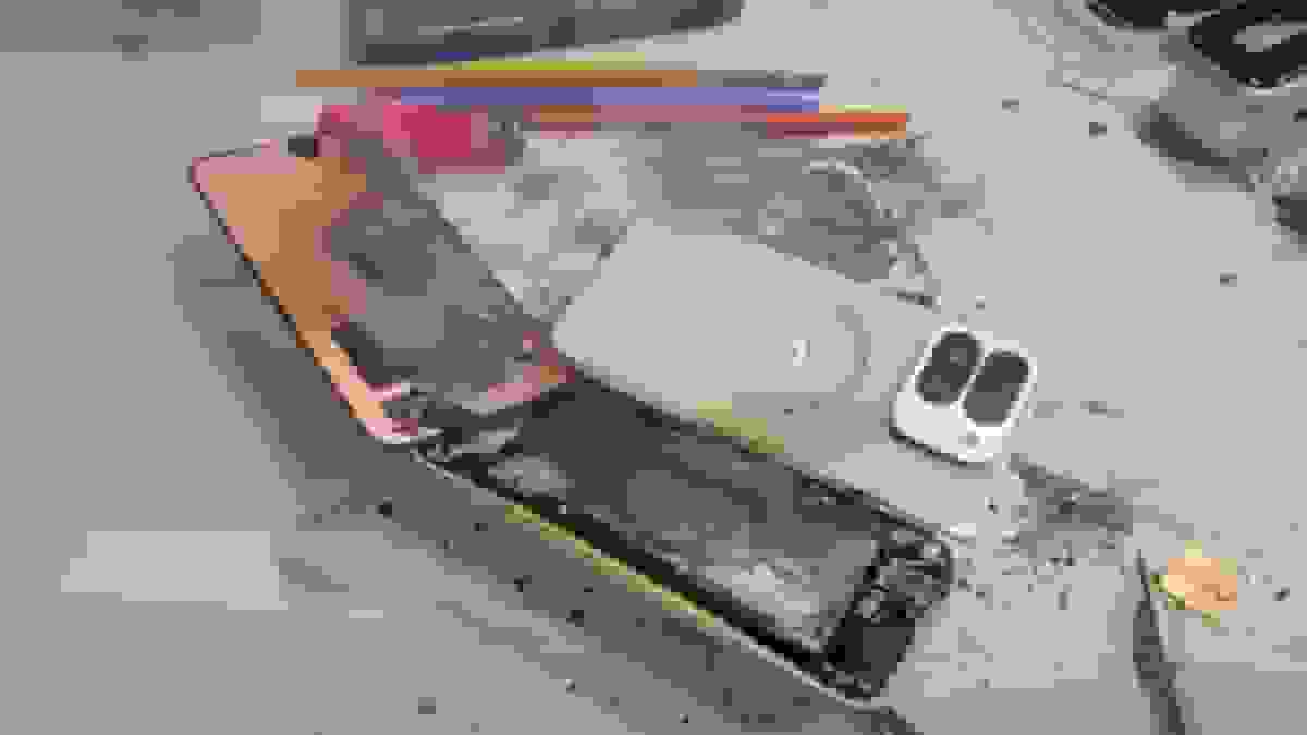 انفجار باتری گوگل پیکسل ۱۰ پرو فولد در تست مقاومت