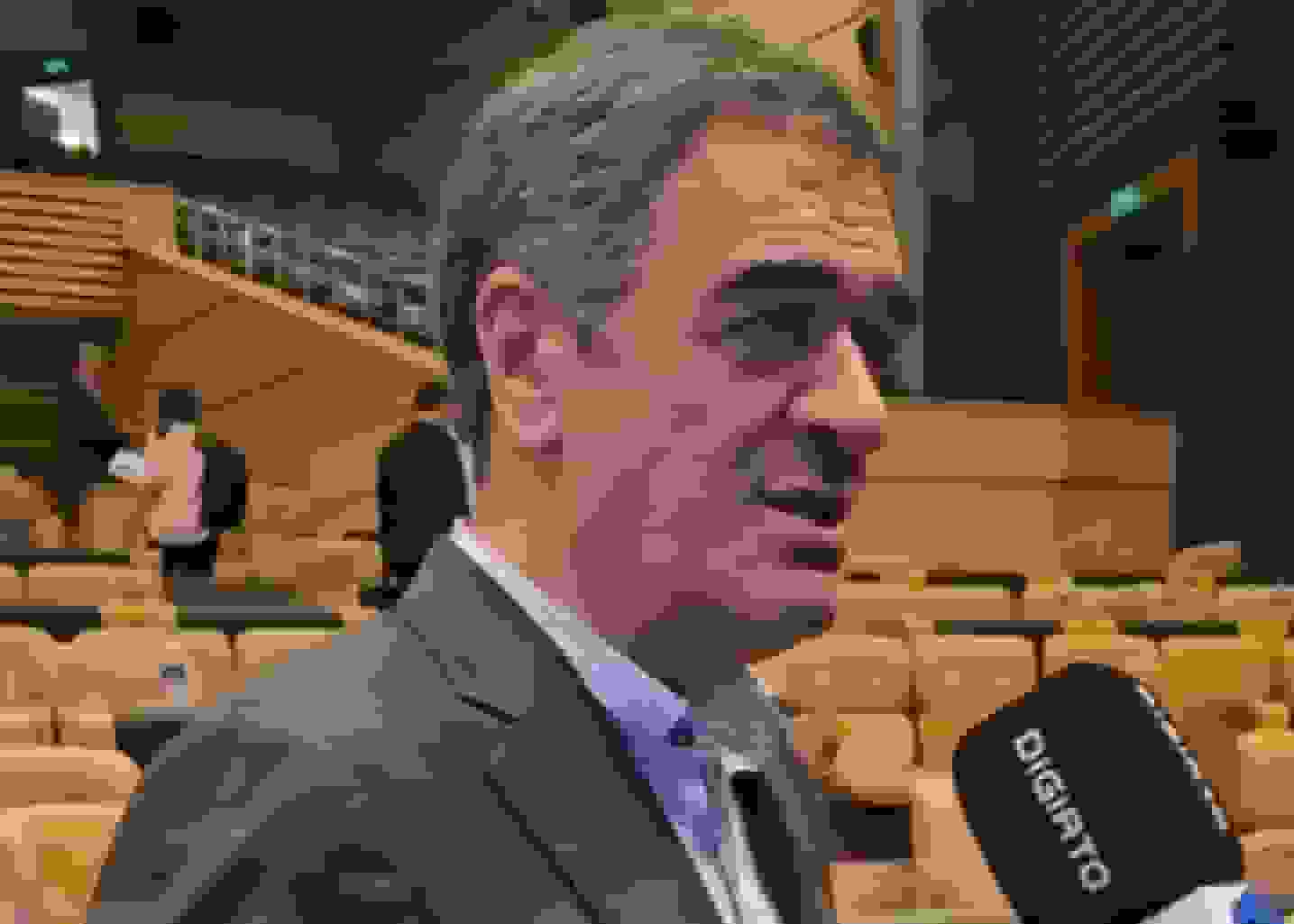 رئیس کل بیمه مرکزی: مدیریت چالش بین فروش آنلاین و متعارف بیمه