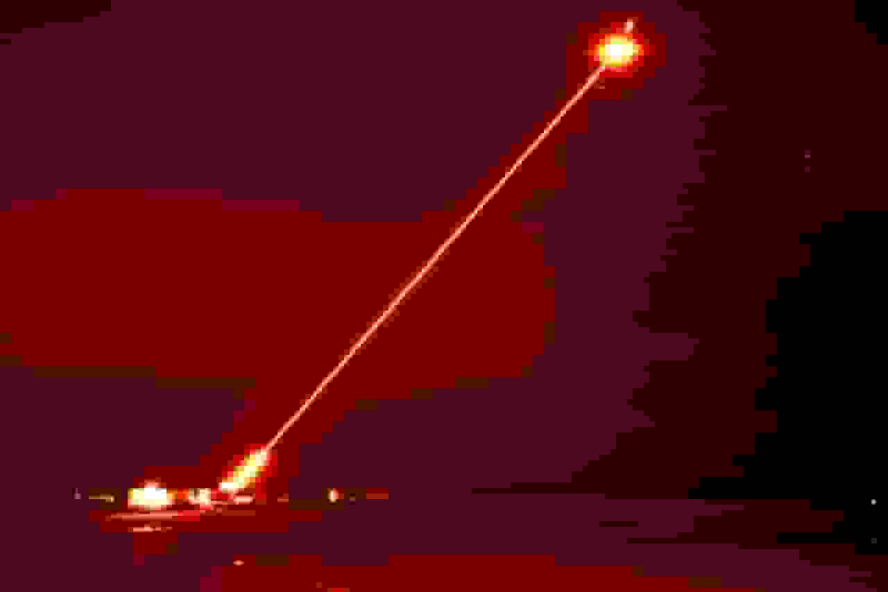 آزمایش موفق سلاح لیزری DragonFire بریتانیا: نابودی پهپاد با سرعت ۶۵۰ کیلومتربرساعت