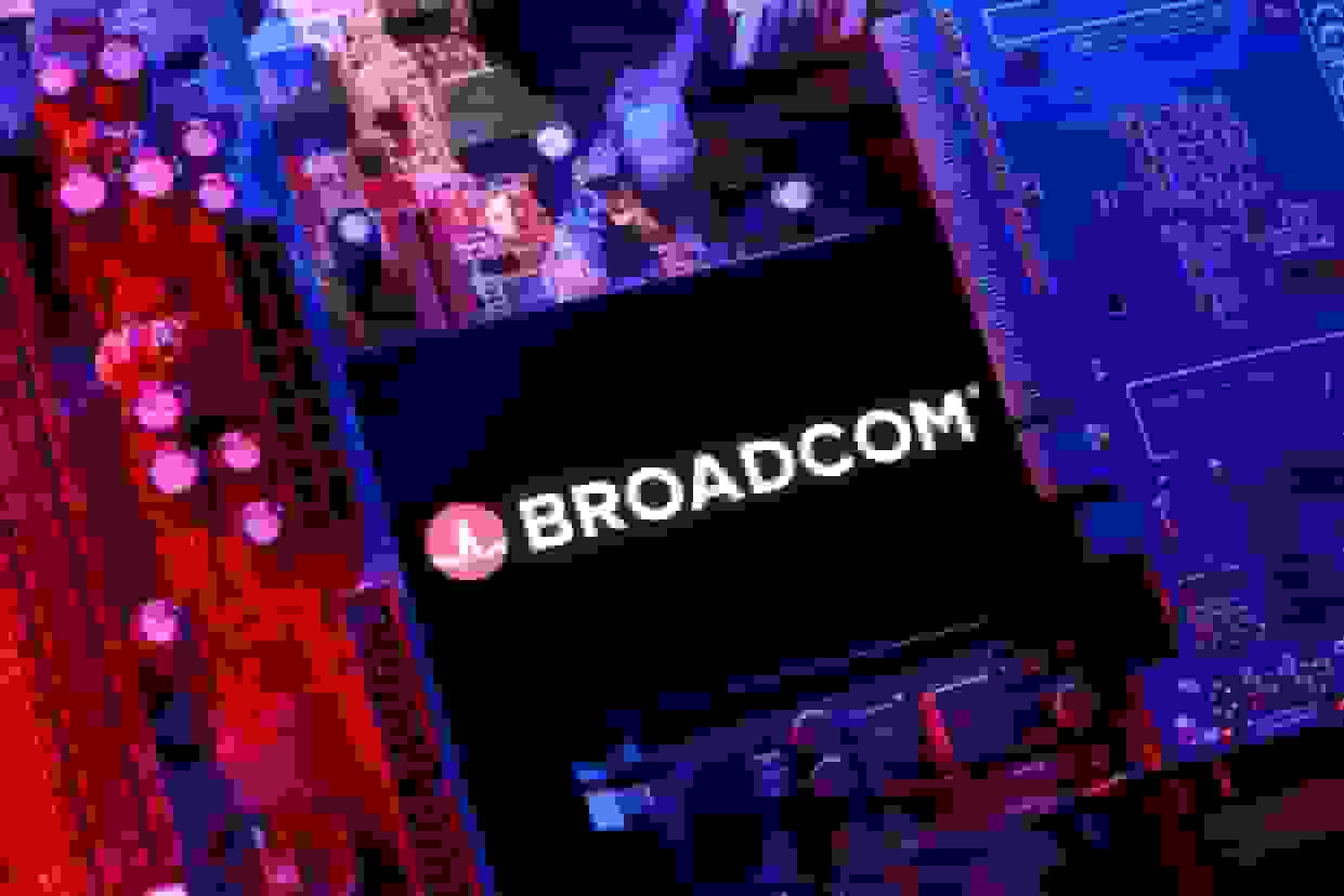 برودکام تراشه هوش مصنوعی برای دوبله آفلاین معرفی کرد