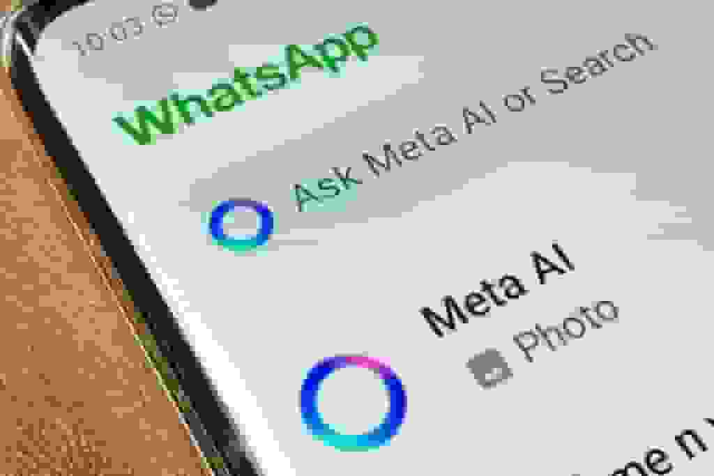 متا با حذف رقبا از واتس‌اپ می‌خواهد برنده رقابت هوش مصنوعی شود