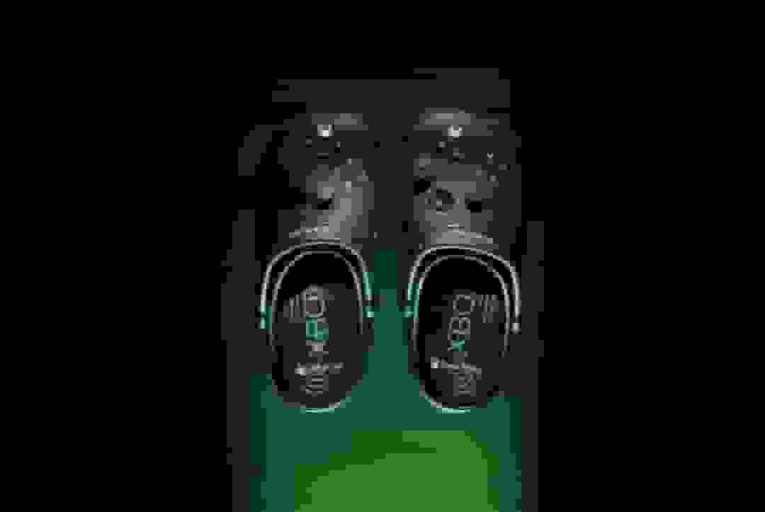 همکاری دوباره مایکروسافت و کراکس؛ دمپایی Xbox Crocs معرفی شد