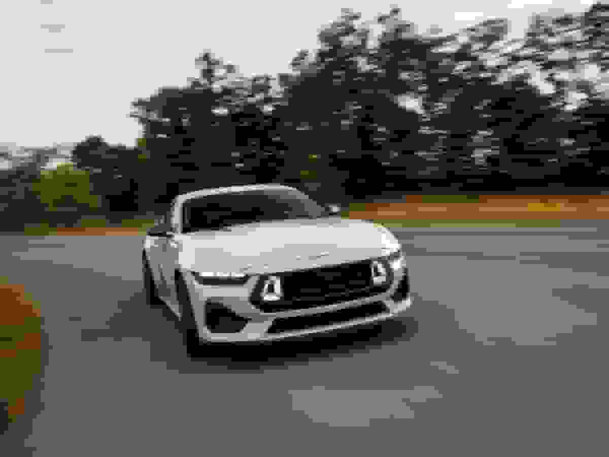 افزایش فروش فورد موستانگ بنزینی در نوامبر