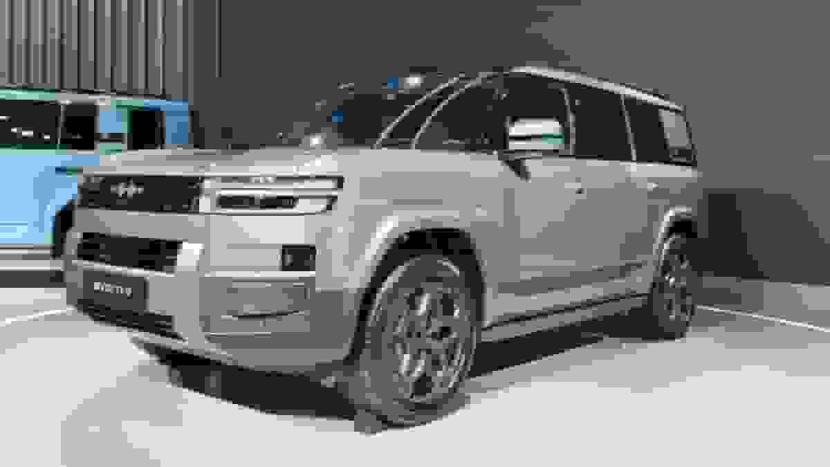 بی‌وای‌دی Ti7 شاسی‌بلند پلاگین هیبریدی در نمایشگاه خودرو تایلند رونمایی شد