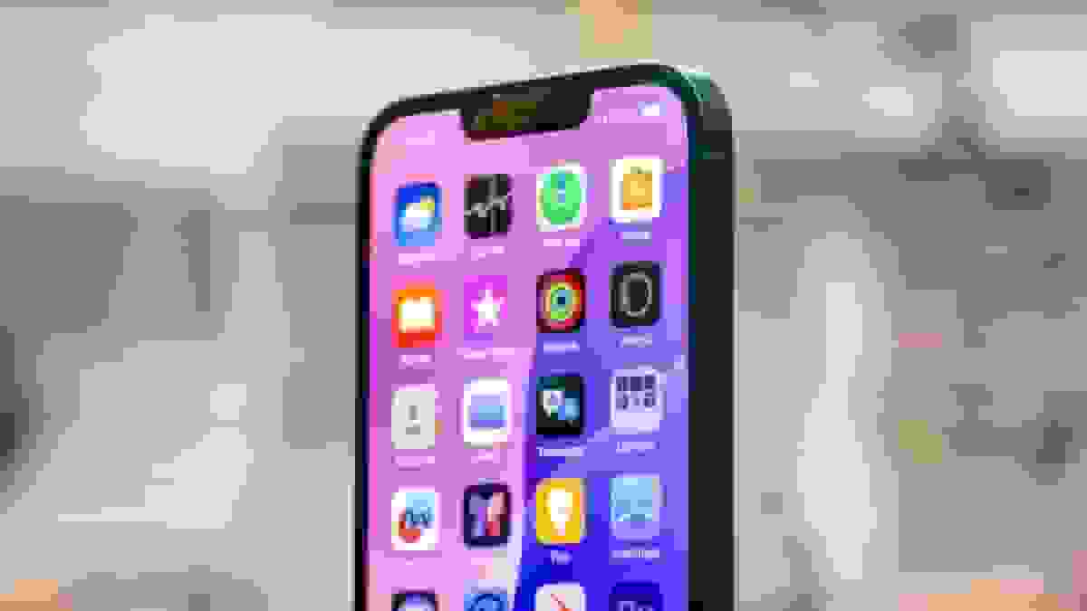 نقشه راه متفاوت اپل فاش شد؛ توسعه ۸ مدل آیفون جدید برای ۲۰۲۶ و ۲۰۲۷