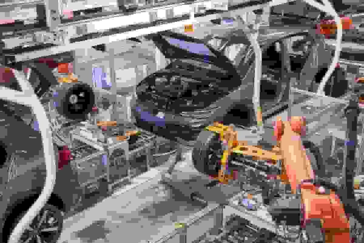 اتحادیه اروپا احتمالاً ممنوعیت موتورهای درون‌سوز را لغو می‌کند