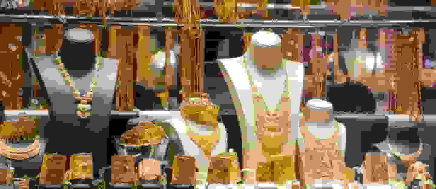 قیمت روز طلا و سکه 15 بهمن 1404 با بازگشت انس جهانی