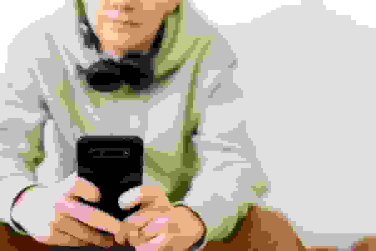 تأثیر وابستگی به فناوری و کووید-۱۹ بر اضطراب نسل جوان