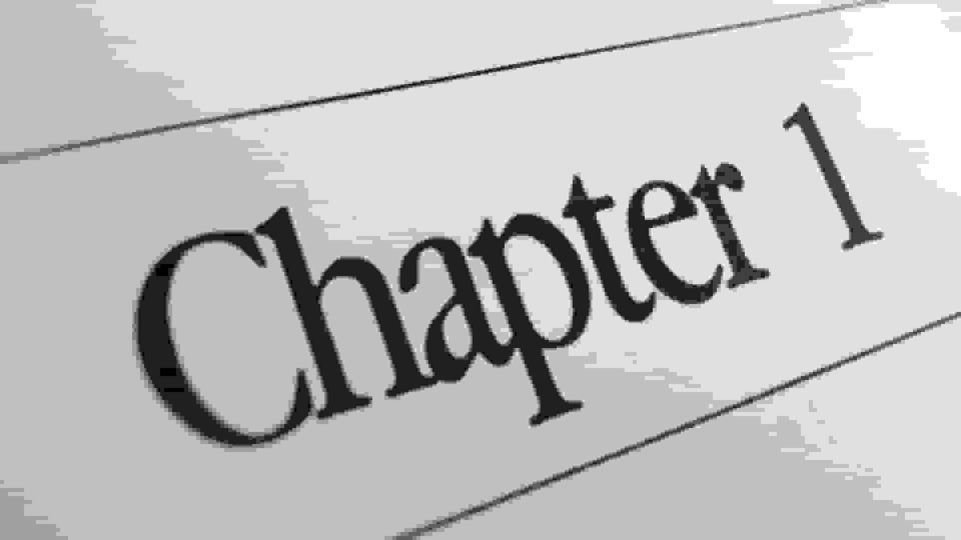 چرا کتابها فصلبندی میشوند؟ تاریخچه و دلایل بخشبندی کتابها