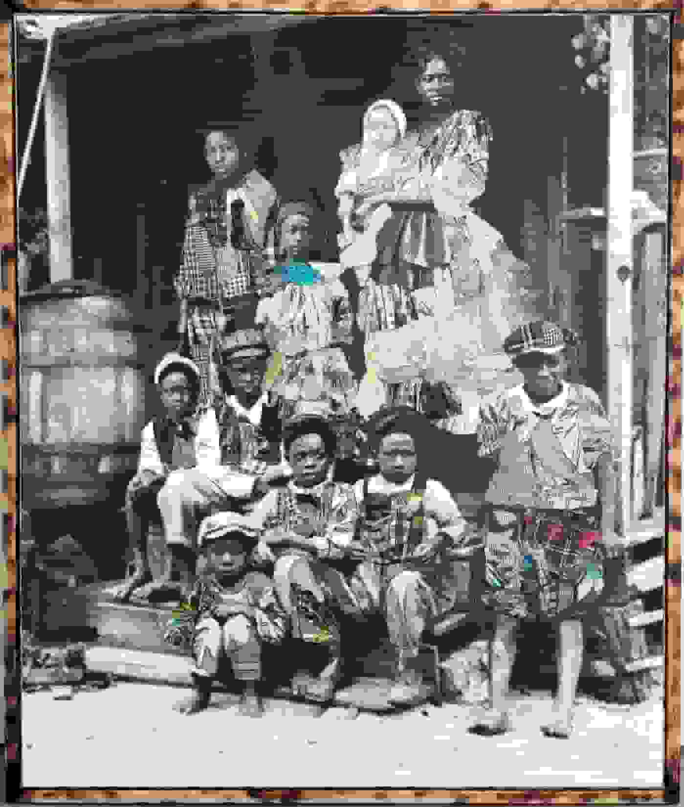 کلاژهای چندرسانه‌ای استن اسکوایرول به عکس‌های تاریخی ناشناس جلوه می‌بخشند