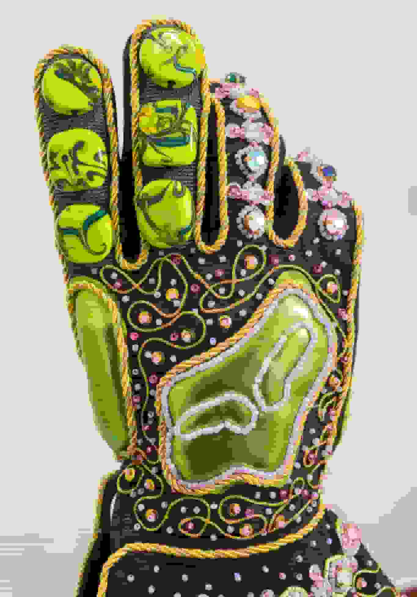 تلفیق موتیف‌های قرون وسطی و فرهنگ عامه در مجسمه‌های مهره‌دوزی خورخه مانیس روبیو