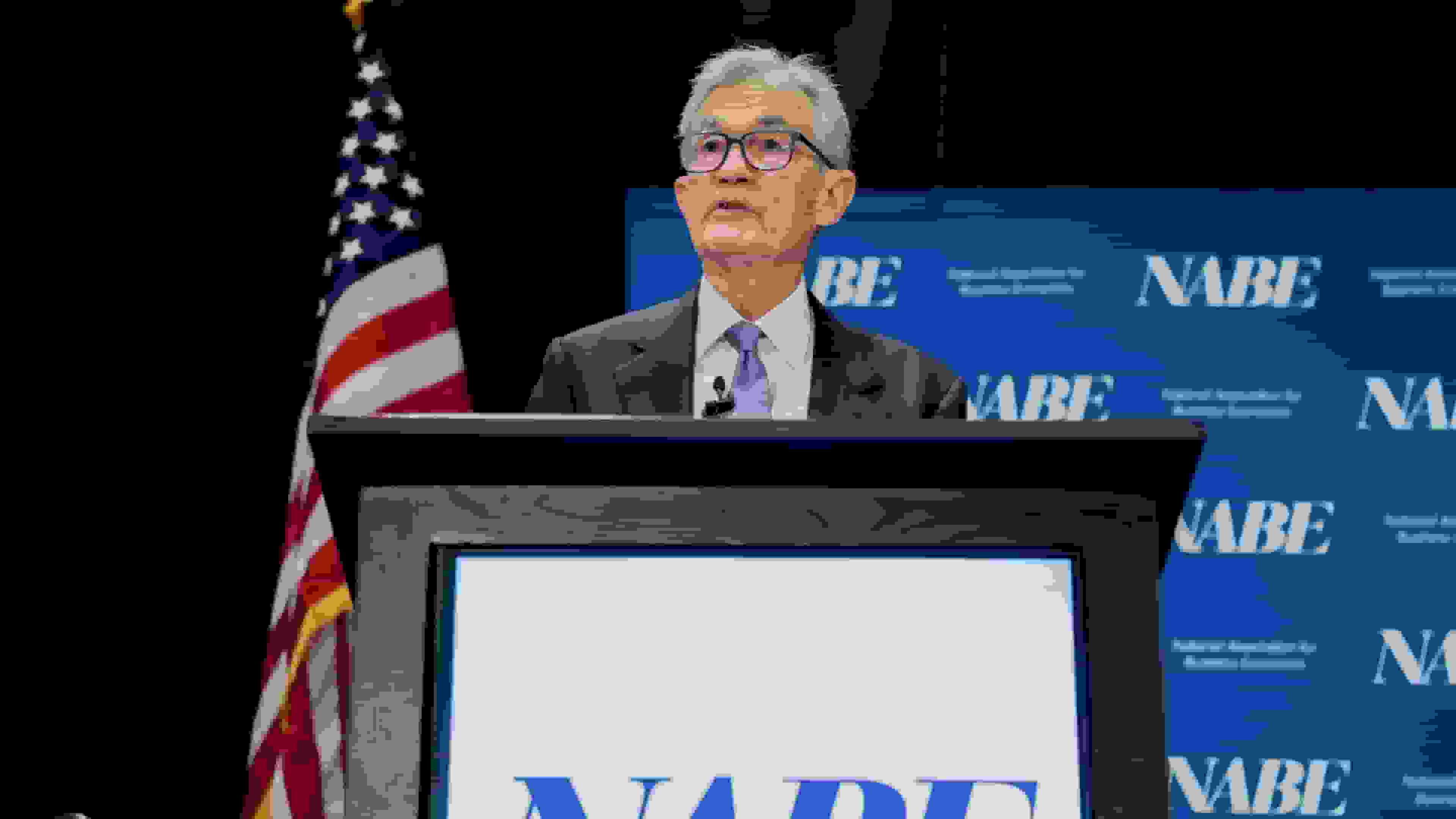 پاول اعلام کرد فدرال رزرو ممکن است به زودی کوچکسازی ترازنامه را متوقف کند