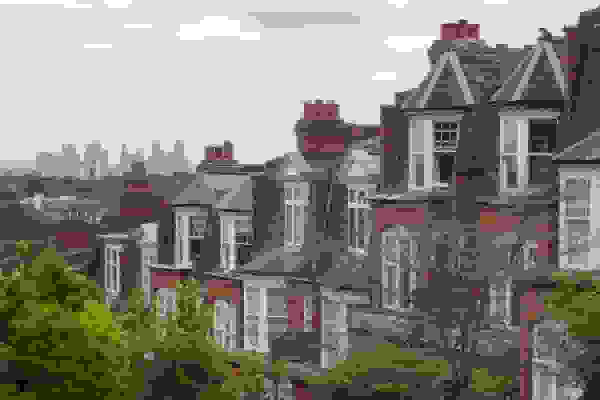 قیمت مسکن در لندن برای اولین بار در بیش از یک سال کاهش یافت