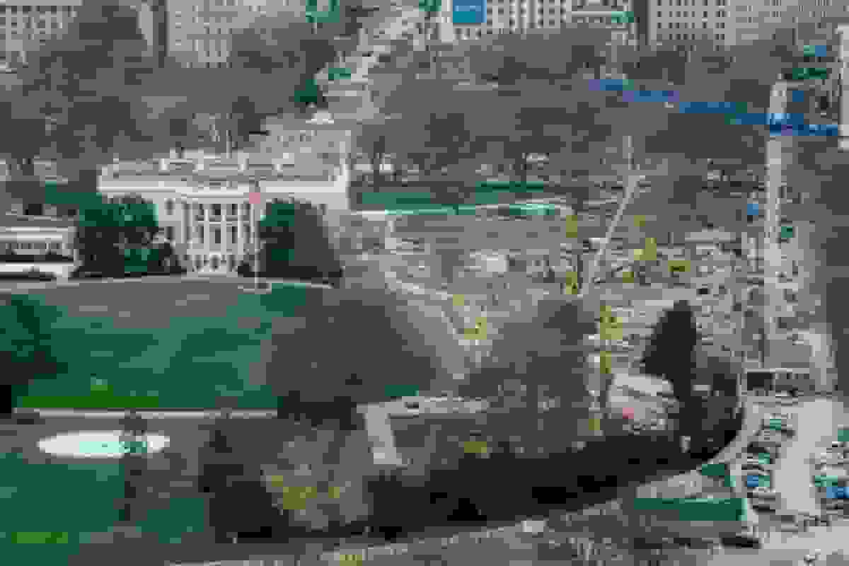 معمار جدید ترامپ بر اندازه عظیم سالن رقص کاخ سفید پافشاری میکند