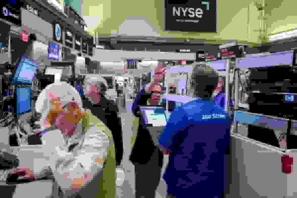 شاخص S&P 500 رکورد جدیدی ثبت کرد با بازگشت معاملهگران به سهام هوش مصنوعی