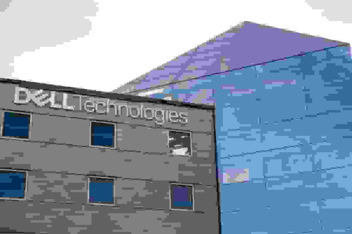 دل پیشبینی سالانه خود برای ارسال سرورهای هوش مصنوعی را افزایش داد