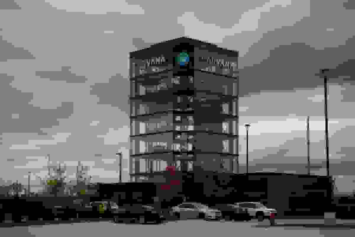 کروانا ‘پرچمهای قرمز متعدد’ را بالا میبرد در بحران وامهای خودرو، چانوس میگوید