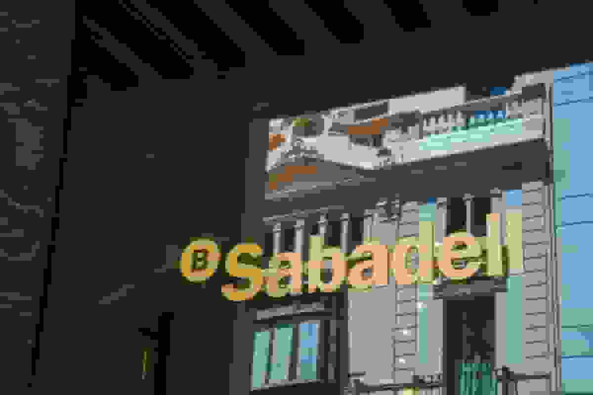 اکثریت قاطع سهامداران بانک سابادل پیشنهاد خرید BBVA را رد کردند