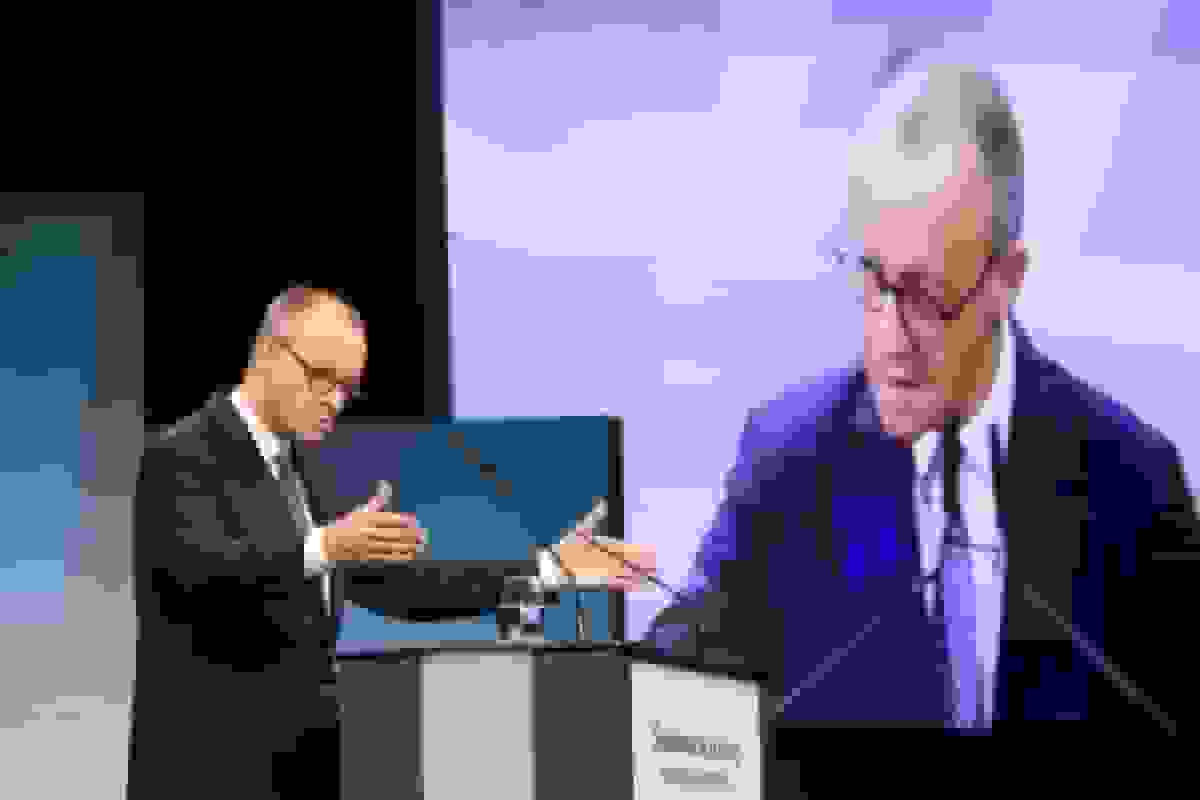 مرتس حکومت اقلیت را رد میکند در حالی که تنش در ائتلاف ادامه دارد