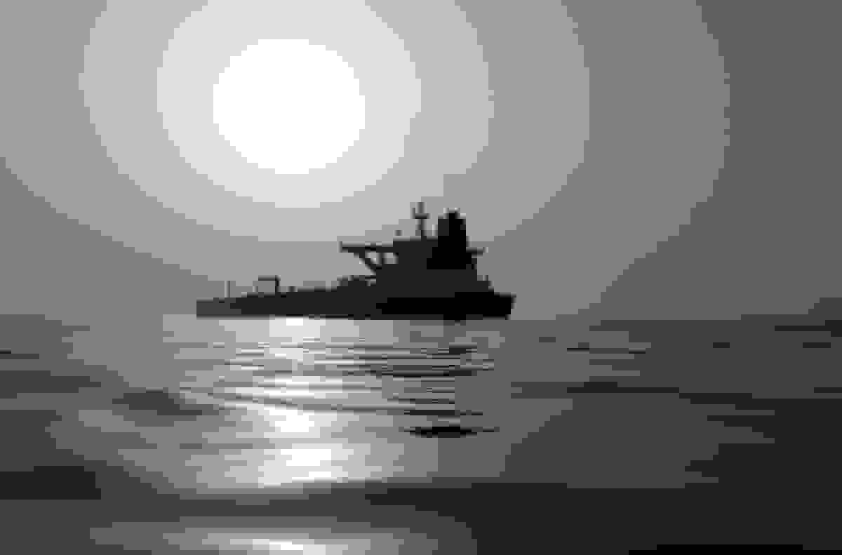 نفت با کاهش مواجه شد درحالی که معاملهگران چشمانداز جنگ روسیه و اوکراین را ارزیابی میکنند