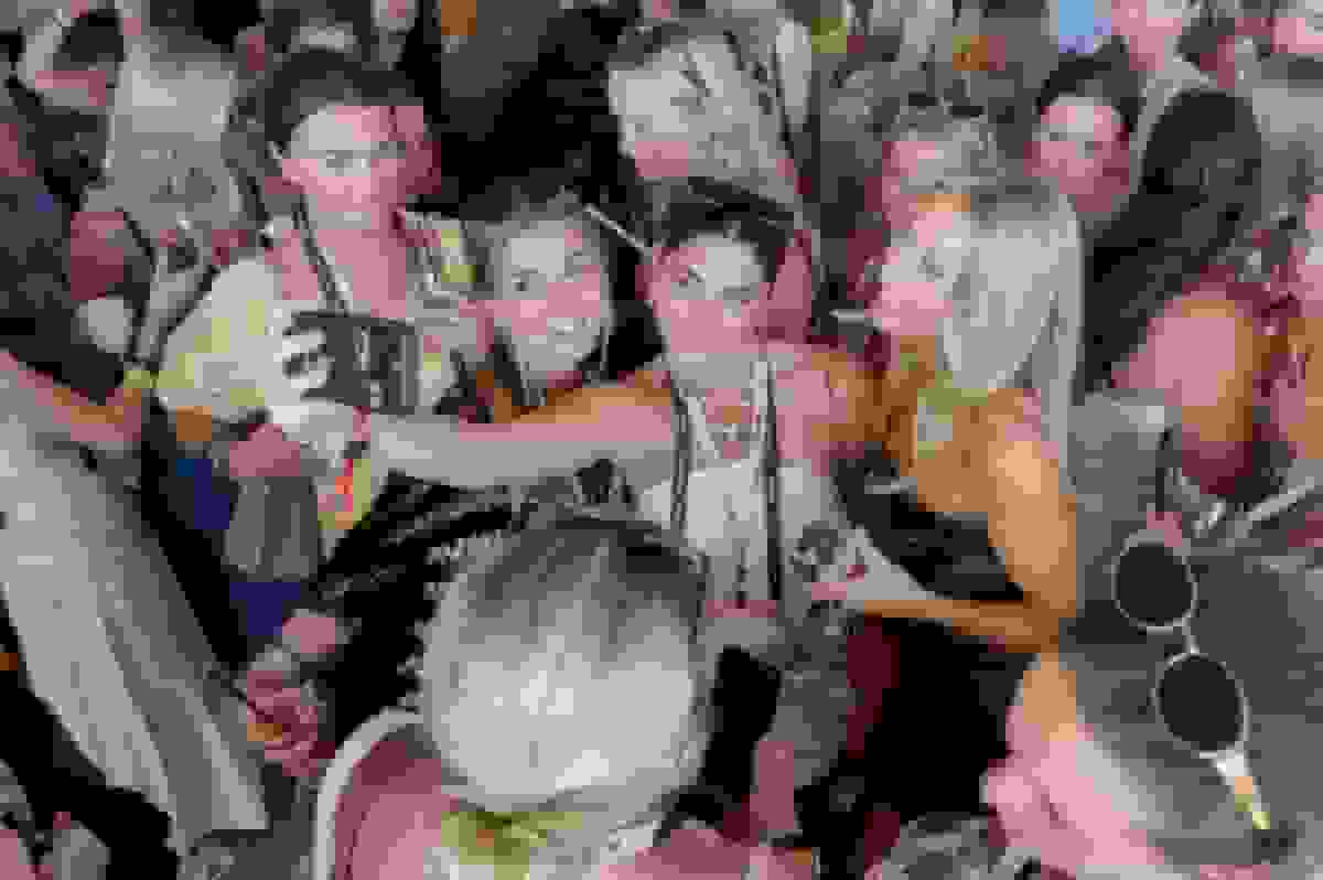 مایکروسافت برای کاهش فاصله با چتجیپیتی روی اینفلوئنسرها مانند الکس ایرل شرط بندی میکند