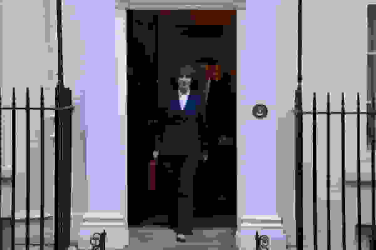 مزایای بودجهی خرج کن و بعداً پرداخت کن